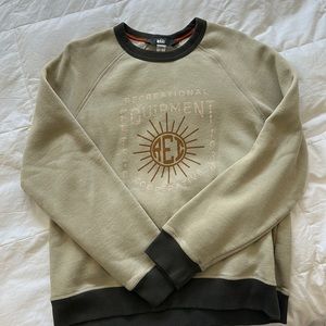 REI crewneck